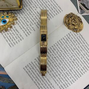 Vintage Gold Tone Pulsar Chunky Rare Women's Watch